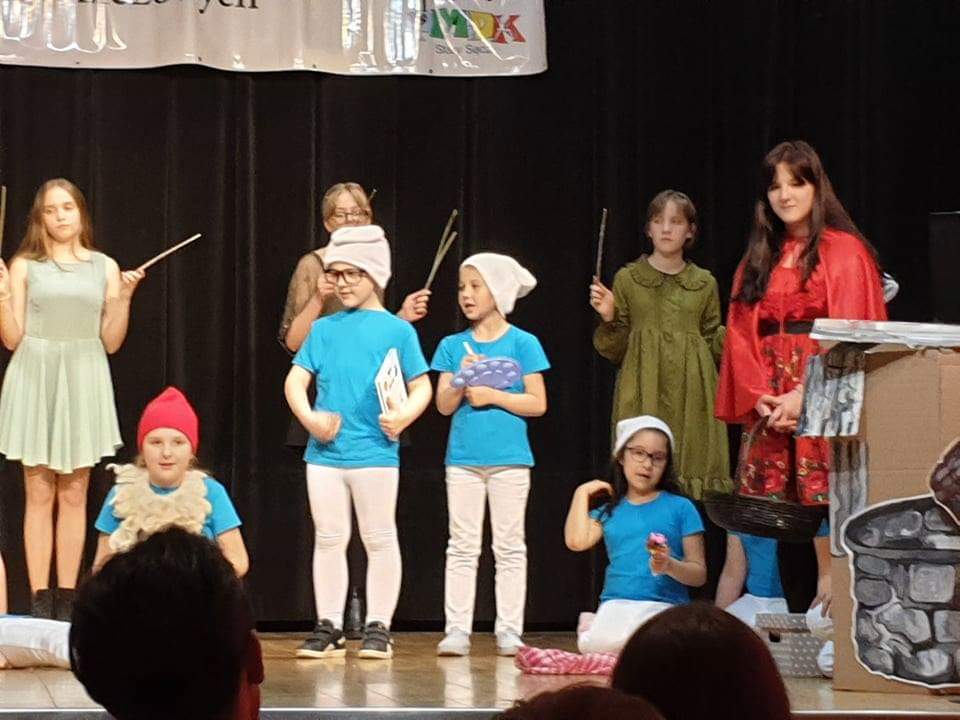 WYRÓŻNIENIE NA XXIV POWIATOWYM PRZEGLĄDZIE TEATRZYKÓW DZIECIĘCYCH I MŁODZIEŻOWYCH