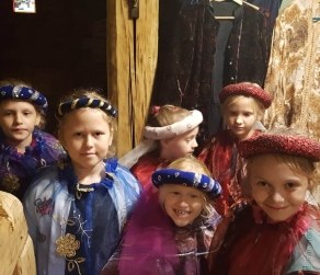 INTEGRACYJNA WYCIECZKA KLAS I-III DO ZAMKU STARA BAŚŃ W GRYBOWIE