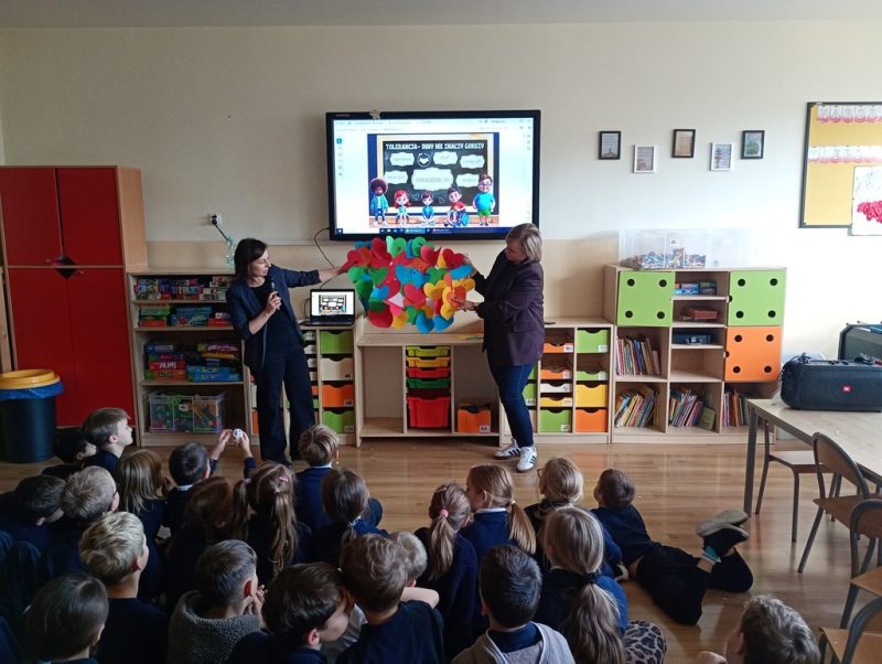 💛🤍Międzynarodowy Dzień Tolerancji💛❤️